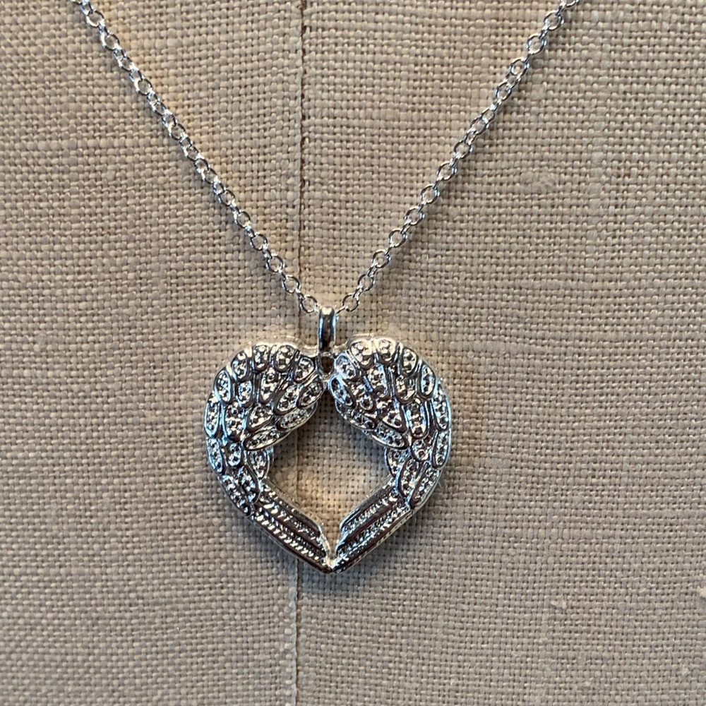 Angel wings necklace NEW item